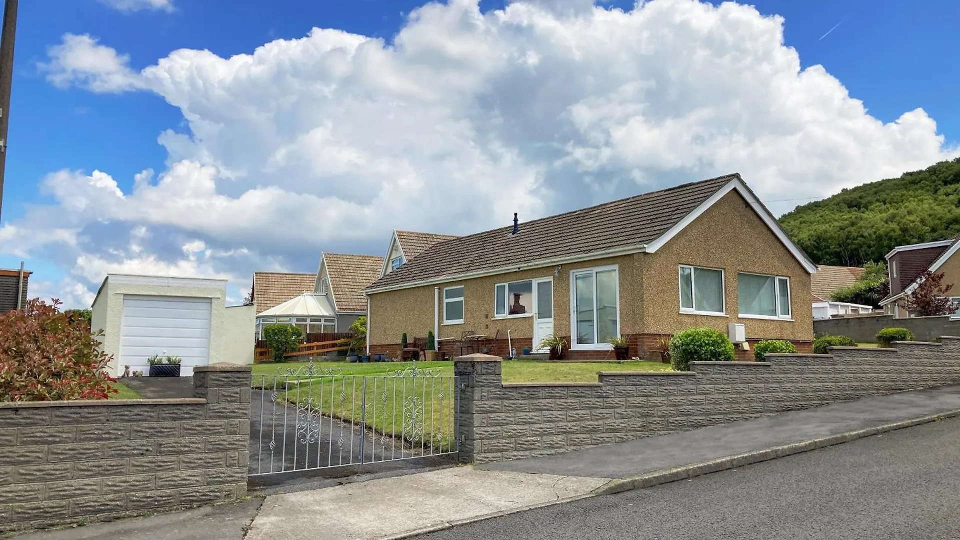 High Tides Villa Penclawdd Holiday home