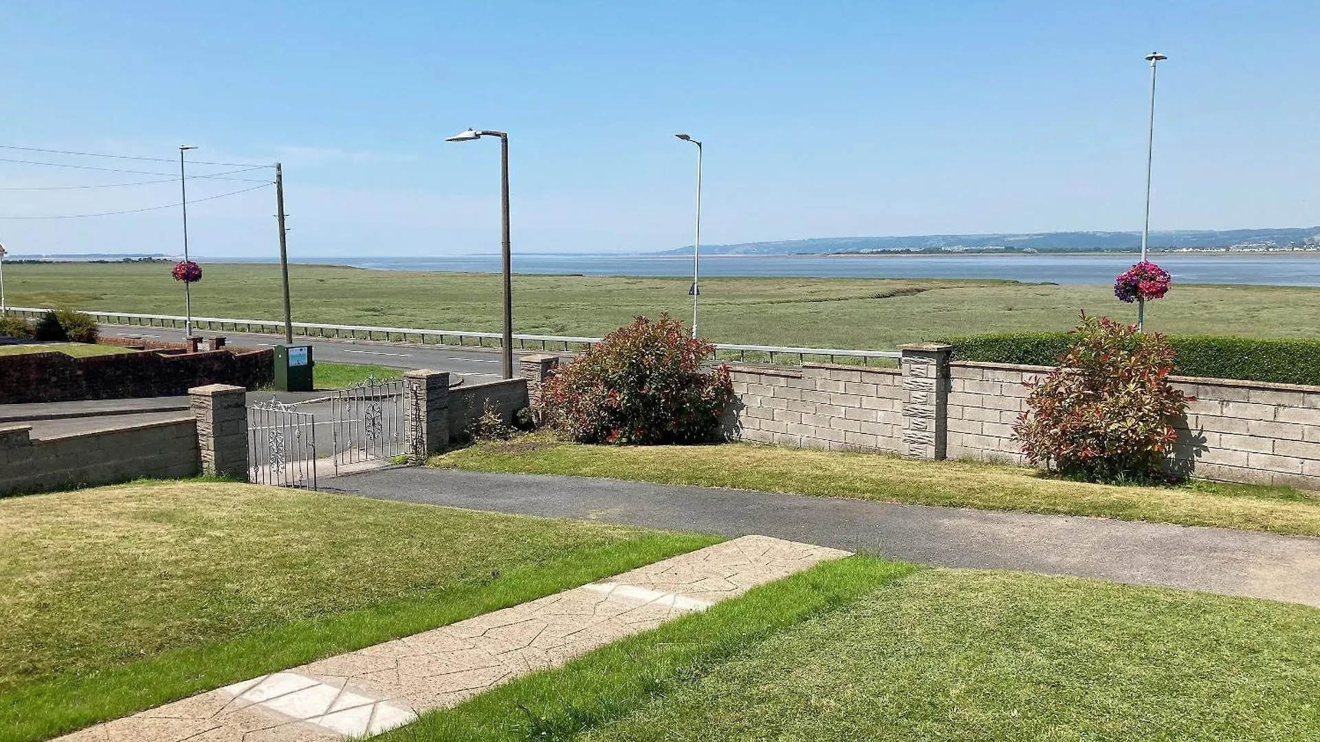 Holiday home High Tides Villa Penclawdd
